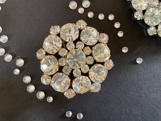 Circular diamanté brooch